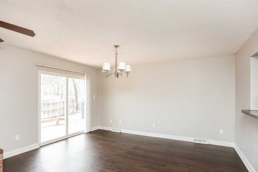 6001 Farmingdale Dr - Photo 6 of 17