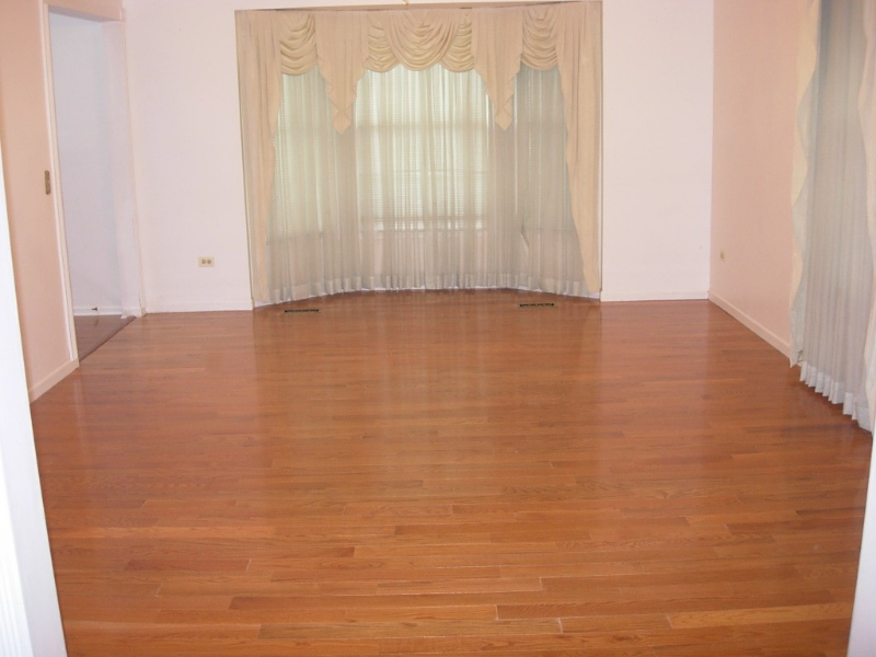 5811 Constitution Ave - Photo 3 of 15