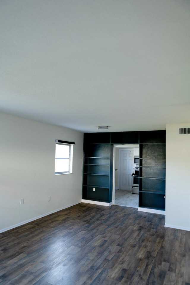 3460 32nd Ave N #101 - Photo 5 of 12