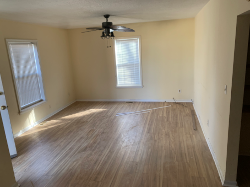 728 Watt St - Photo 4 of 6