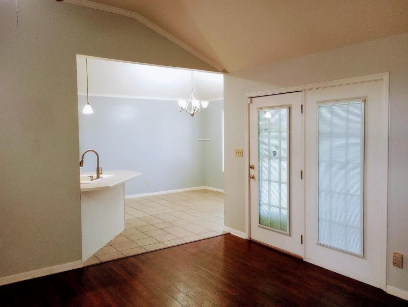 7996 Blue Bonnet Ln - Photo 4 of 6