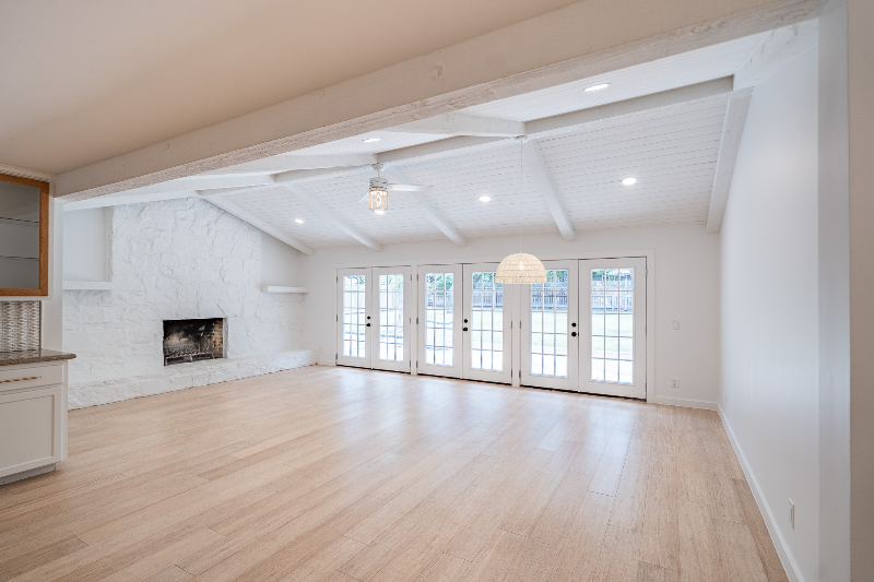 2404 Monte Carlo Dr - Photo 3 of 21