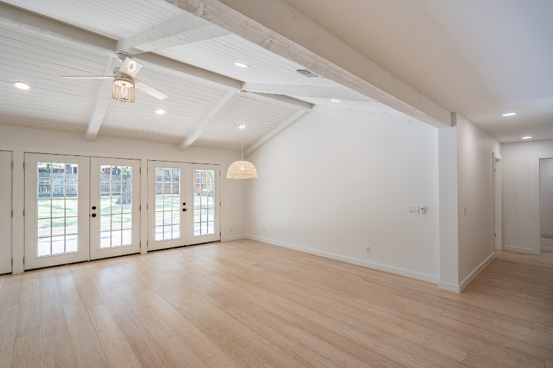 2404 Monte Carlo Dr - Photo 4 of 21