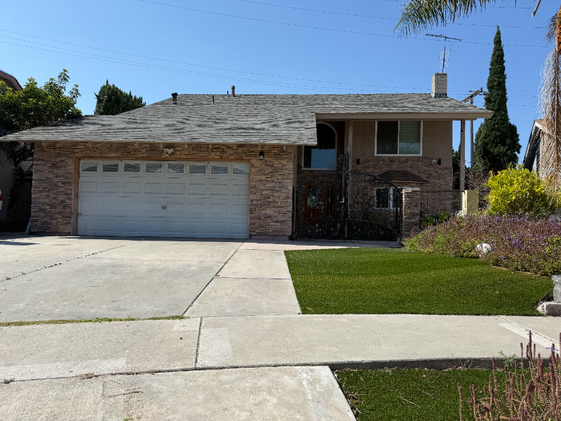 933 S Susan St - Photo 2 of 30