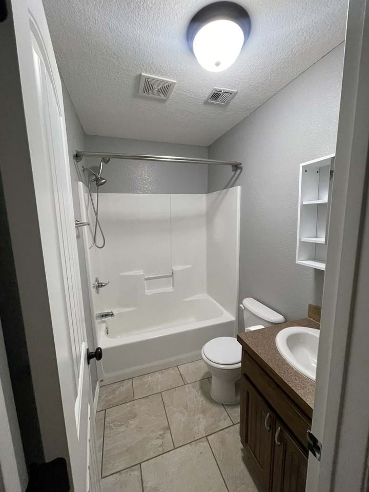 302 Smith Ave #302 - Photo 5 of 21