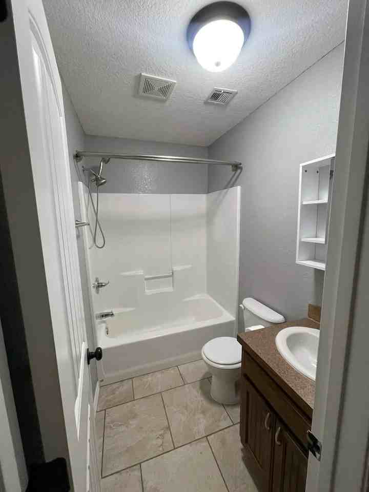 302 Smith Ave #302 - Photo 6 of 21