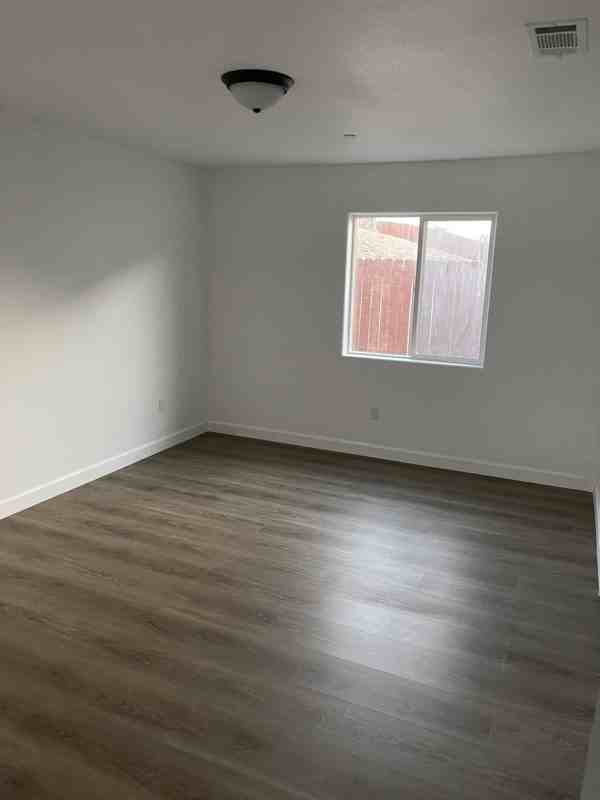 3516 Tyco Dr - Photo 5 of 6