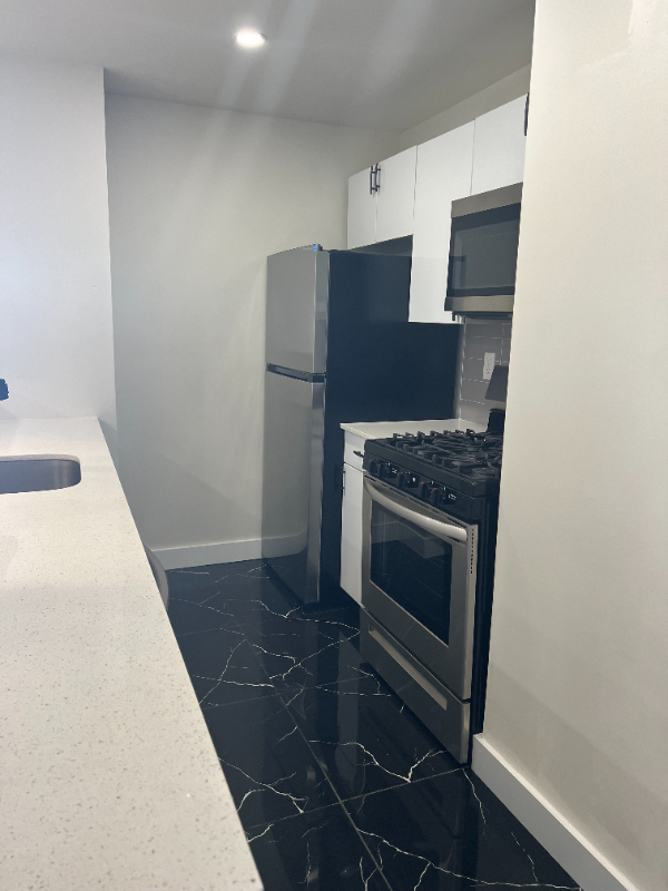 750 N Broad St #6J - Photo 6 of 10