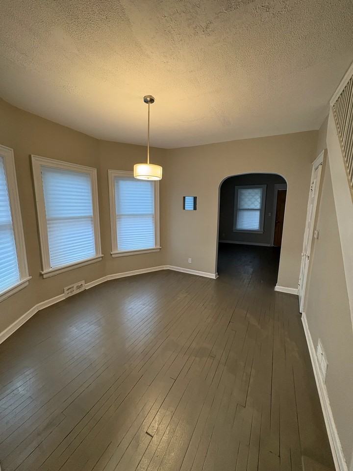 25 Karnes St - Photo 3 of 12