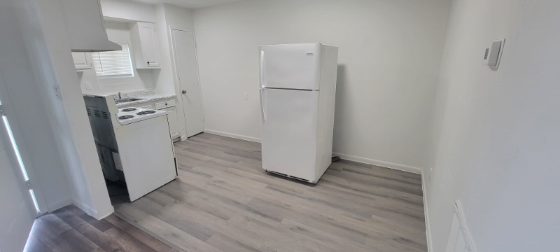 14324 Eagle Pass St #2 - Photo 5 of 6