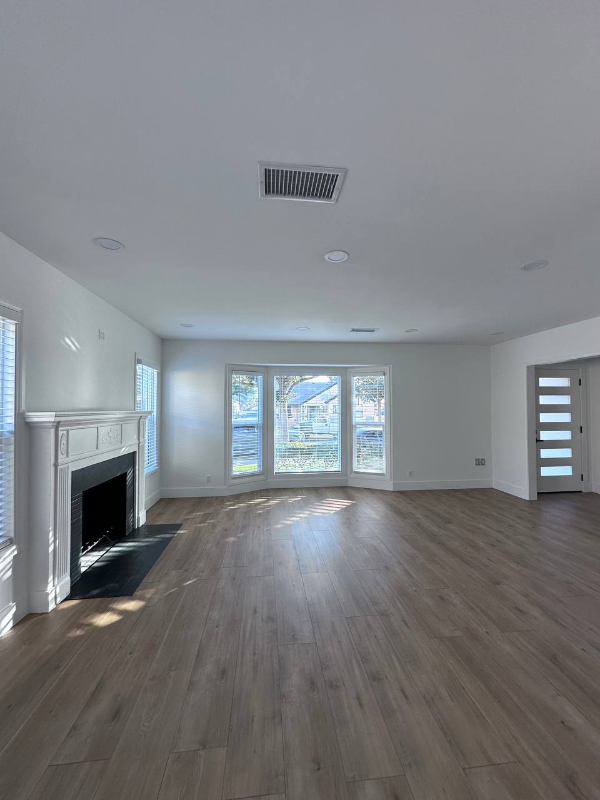 2735 W 94th St - Photo 4 of 15