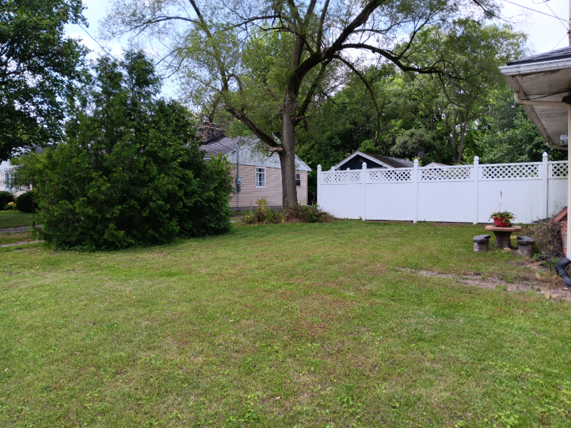 110 Gorrell Ave - Photo 2 of 7