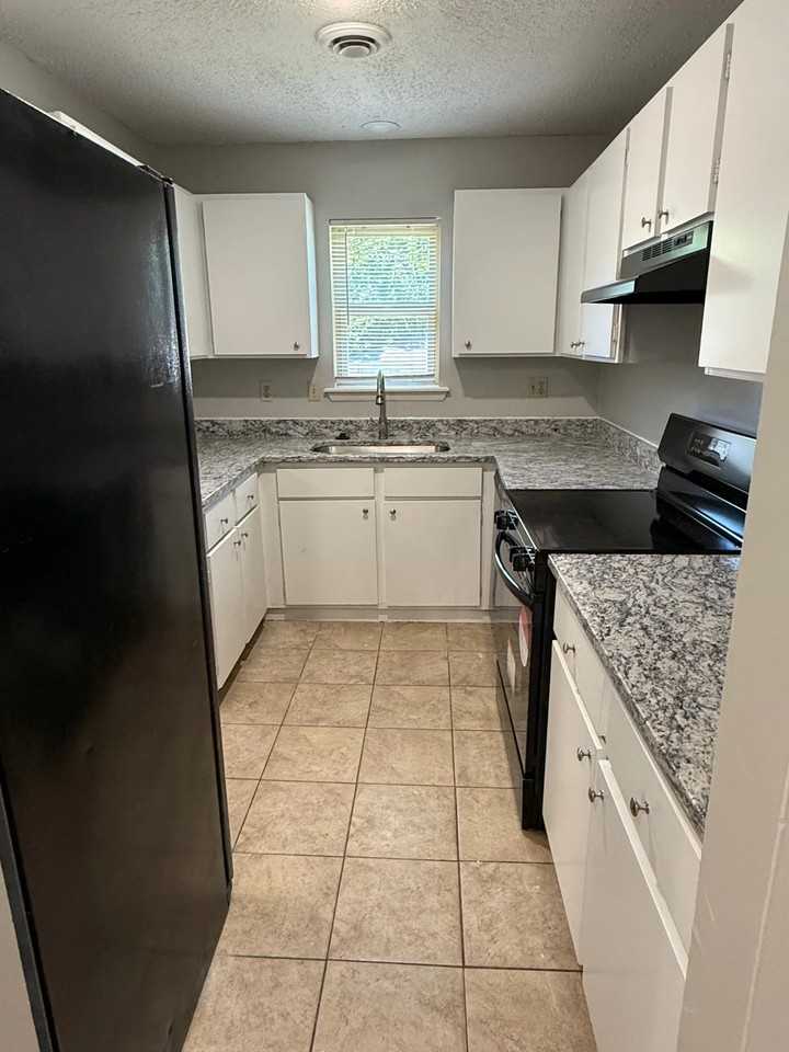 408 W Pointer Trl - Photo 4 of 14