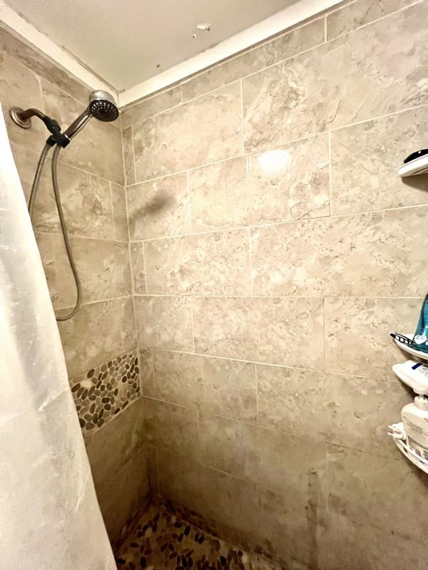 12116 Lamont Dr - Photo 5 of 10