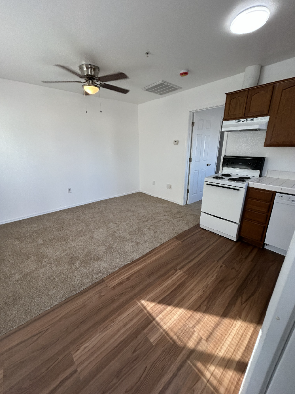 1584 E Courtney Pl #2 - Photo 3 of 9