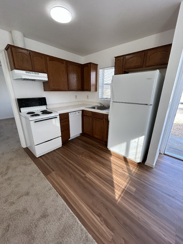 1584 E Courtney Pl #2 - Photo 4 of 9