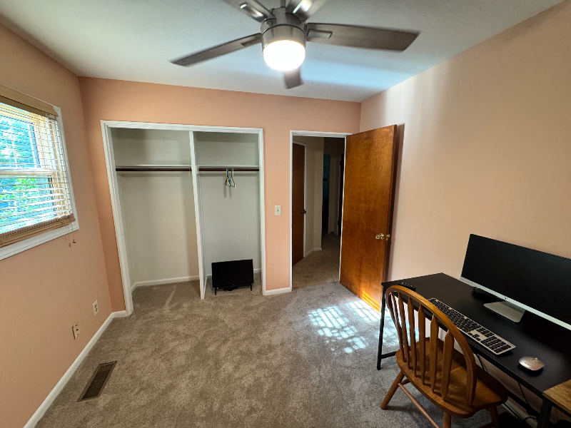 1014 Denway Dr - Photo 5 of 10