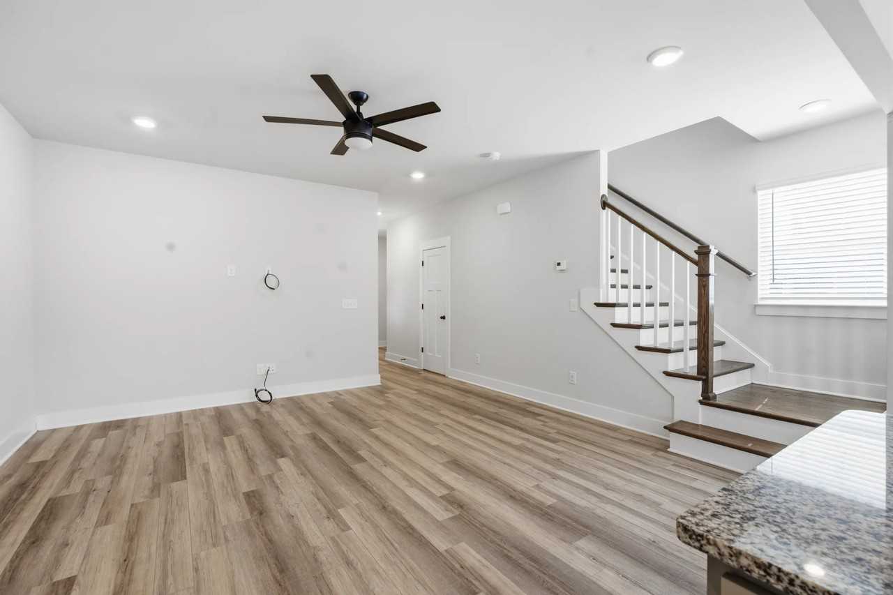 19 Meteora Way - Photo 3 of 20