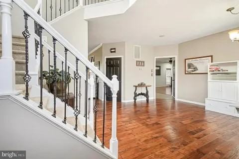 93 Ringgold Rd - Photo 2 of 21