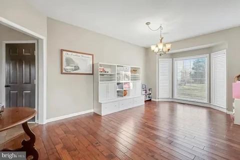 93 Ringgold Rd - Photo 4 of 21