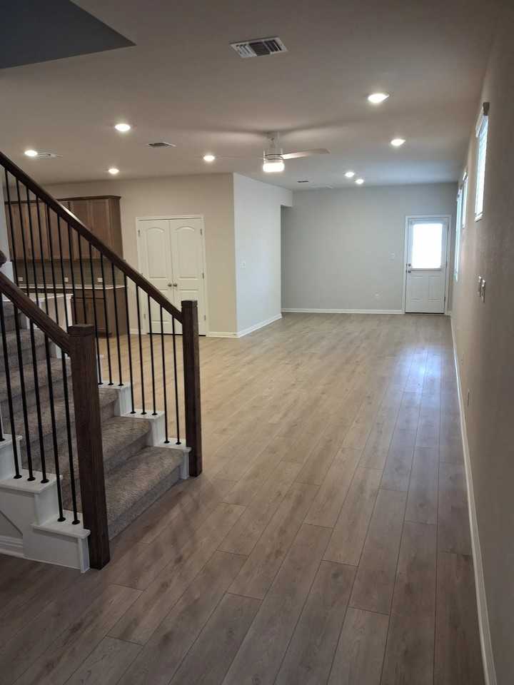 141 Knockout Rose Dr - Photo 2 of 20