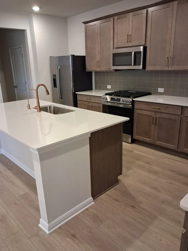 141 Knockout Rose Dr - Photo 5 of 20