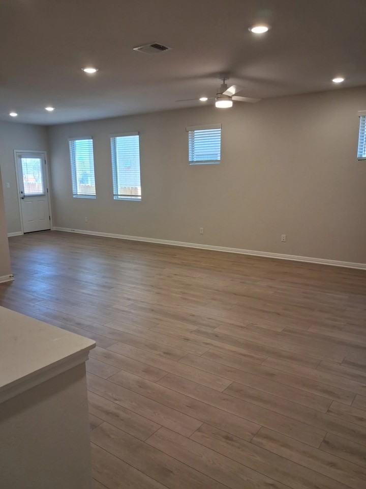 141 Knockout Rose Dr - Photo 6 of 20