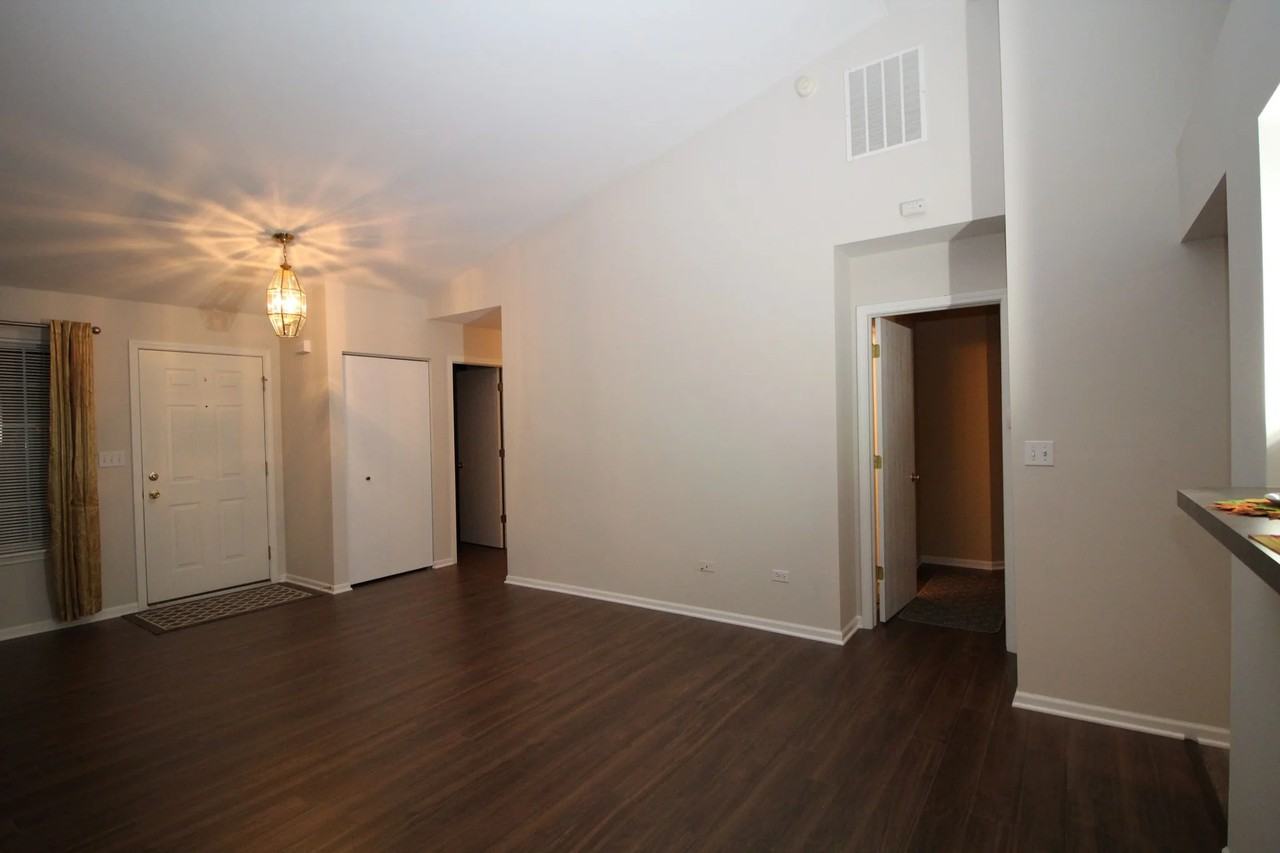 2464 Summerwind Ln - Photo 2 of 16