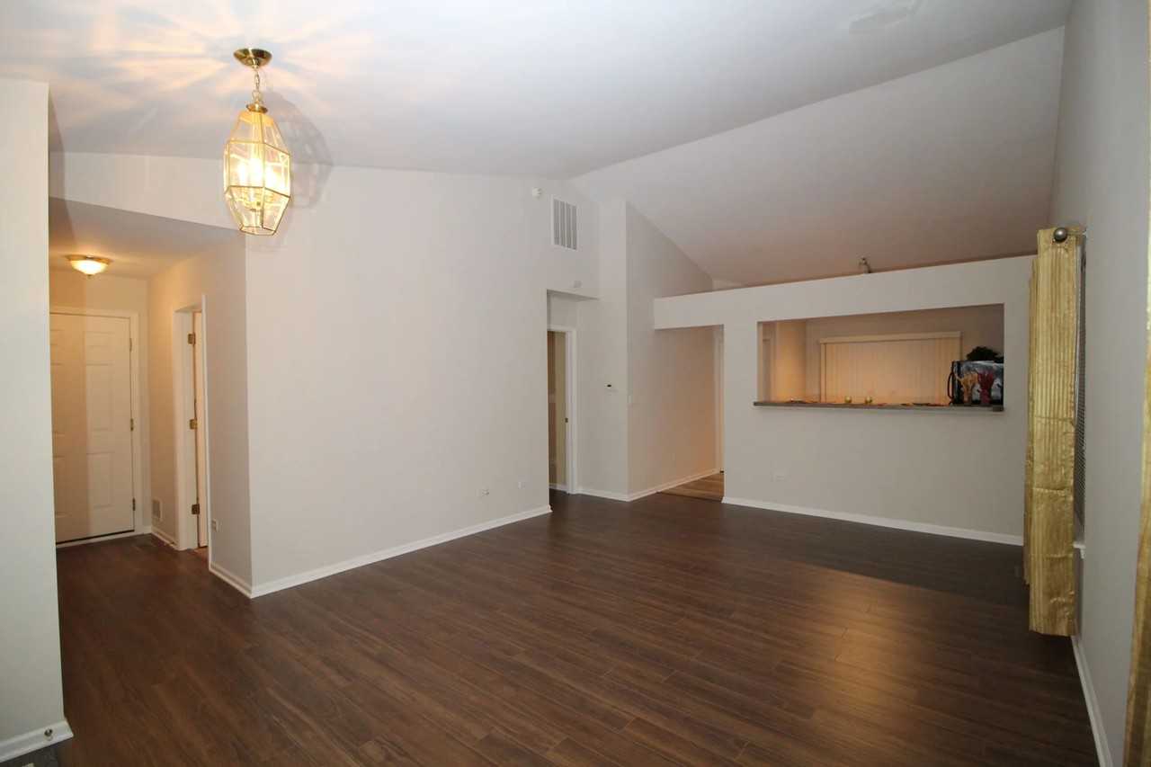 2464 Summerwind Ln - Photo 4 of 16