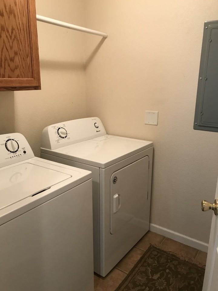 138 Beacon Way #1G - Photo 7 of 12