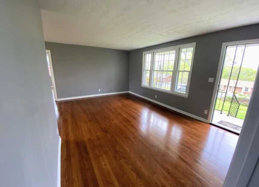 218 Walcott Dr - Photo 3 of 20