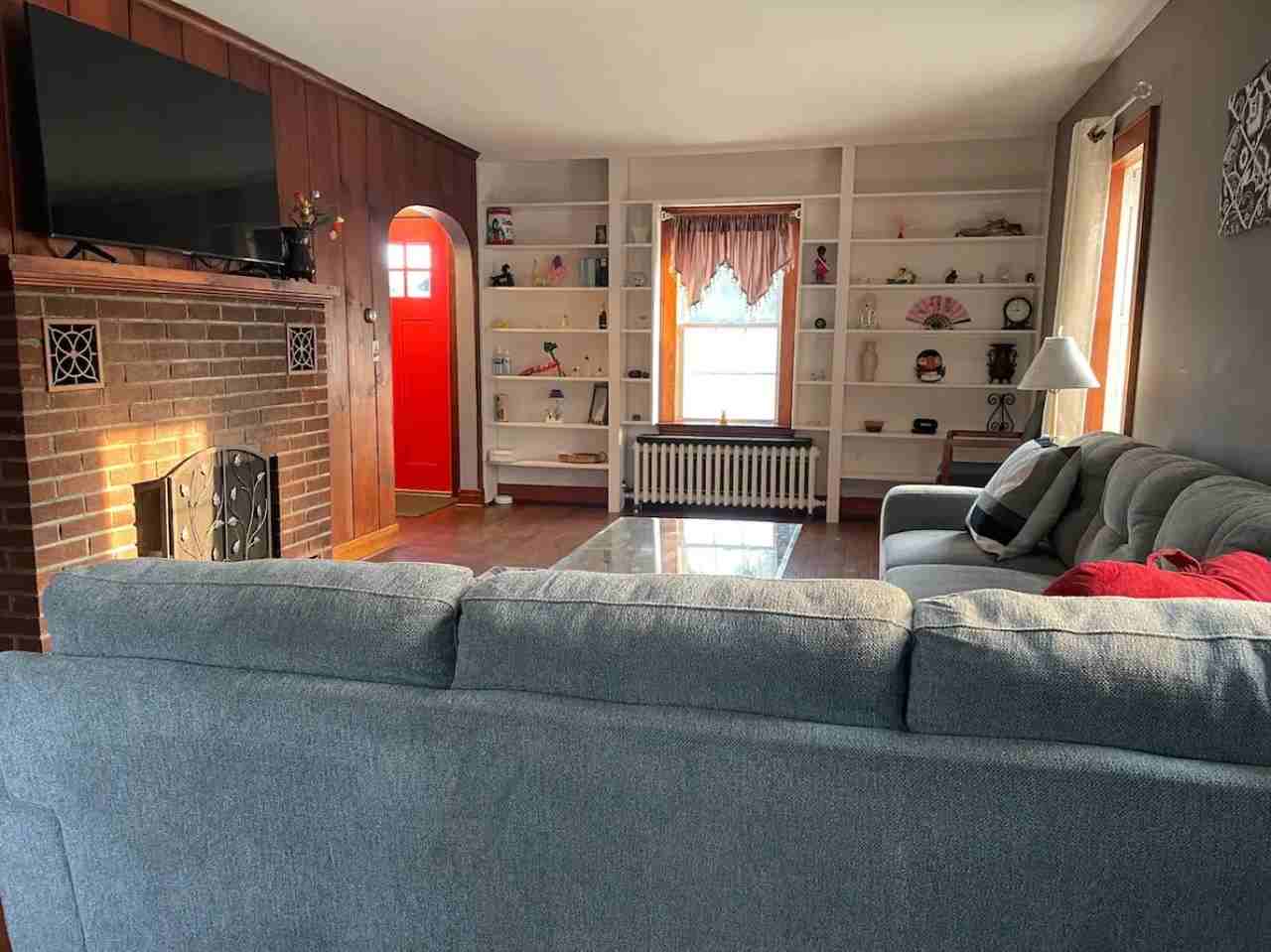 1626 Williston Rd - Photo 2 of 12