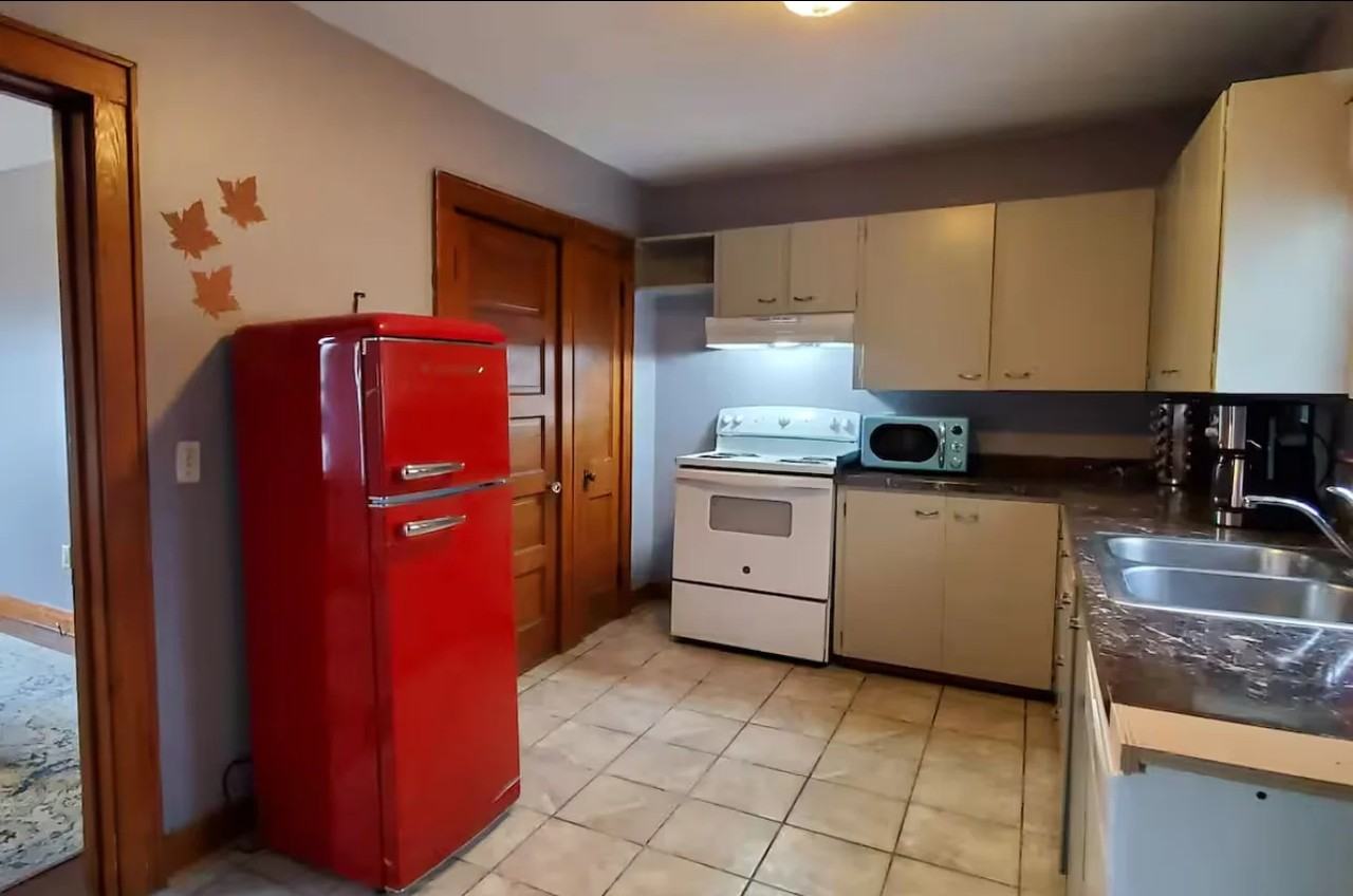 1626 Williston Rd - Photo 3 of 12