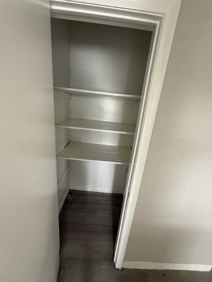 2620 Main St - Photo 6 of 9