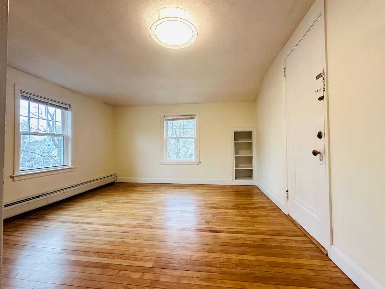 169 Crescent St #3 - Photo 5 of 12