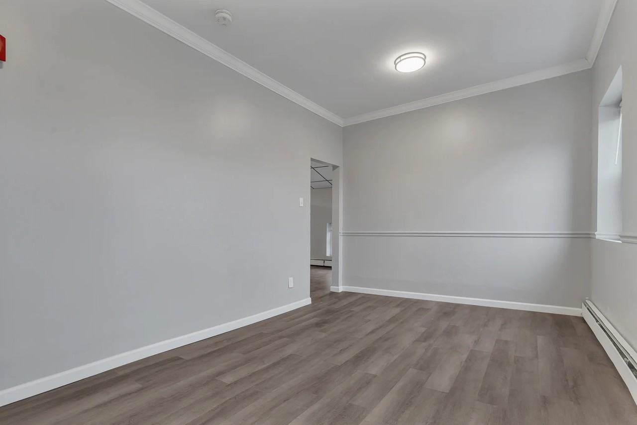 650 N Main St #3L - Photo 4 of 11