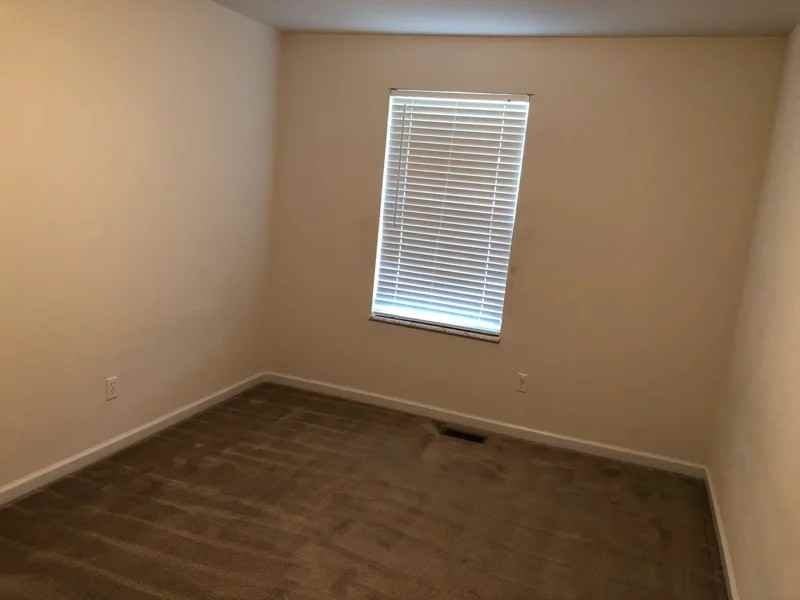 340 Oak Ridge Pkwy - Photo 7 of 9