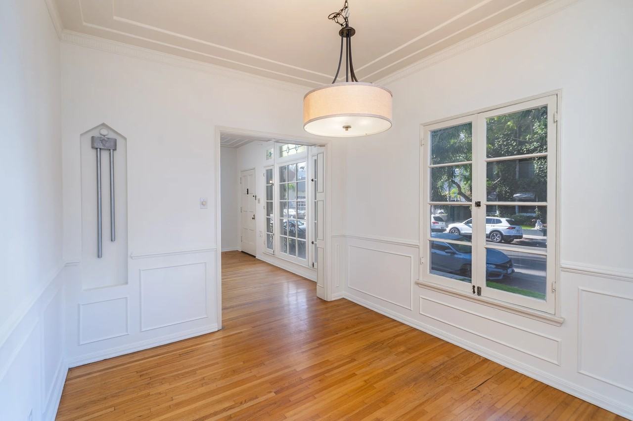 648 S Burnside Ave - Photo 4 of 16