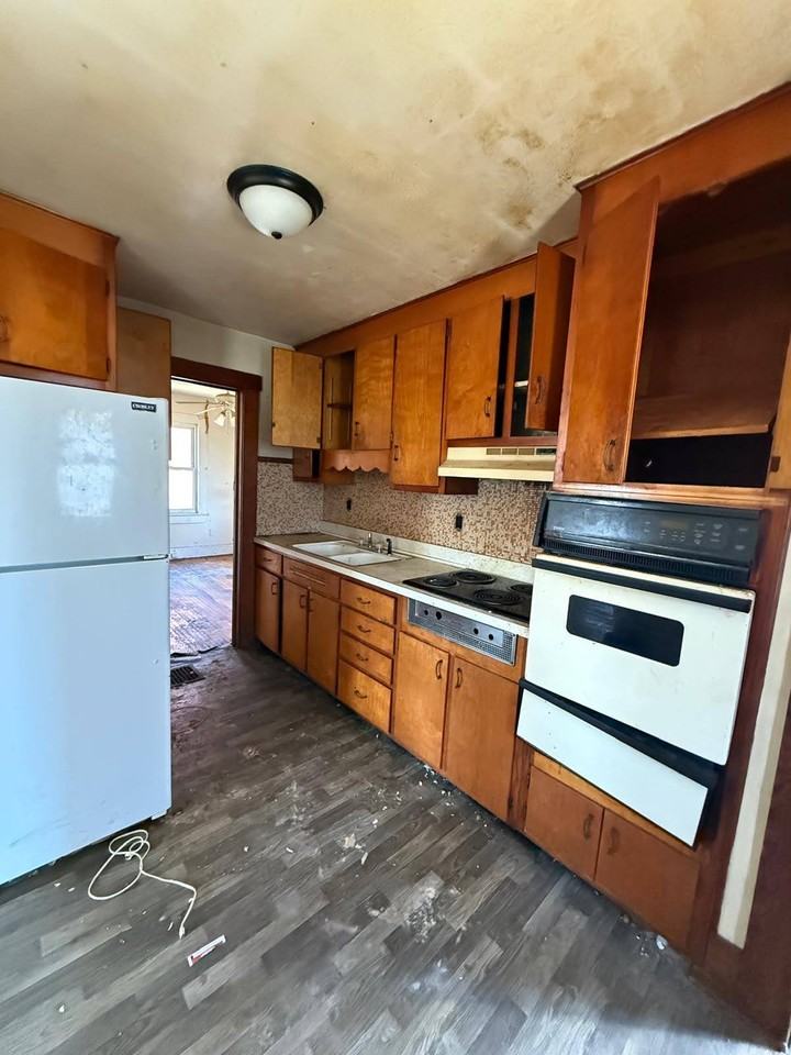 1236 E Clay St - Photo 5 of 10