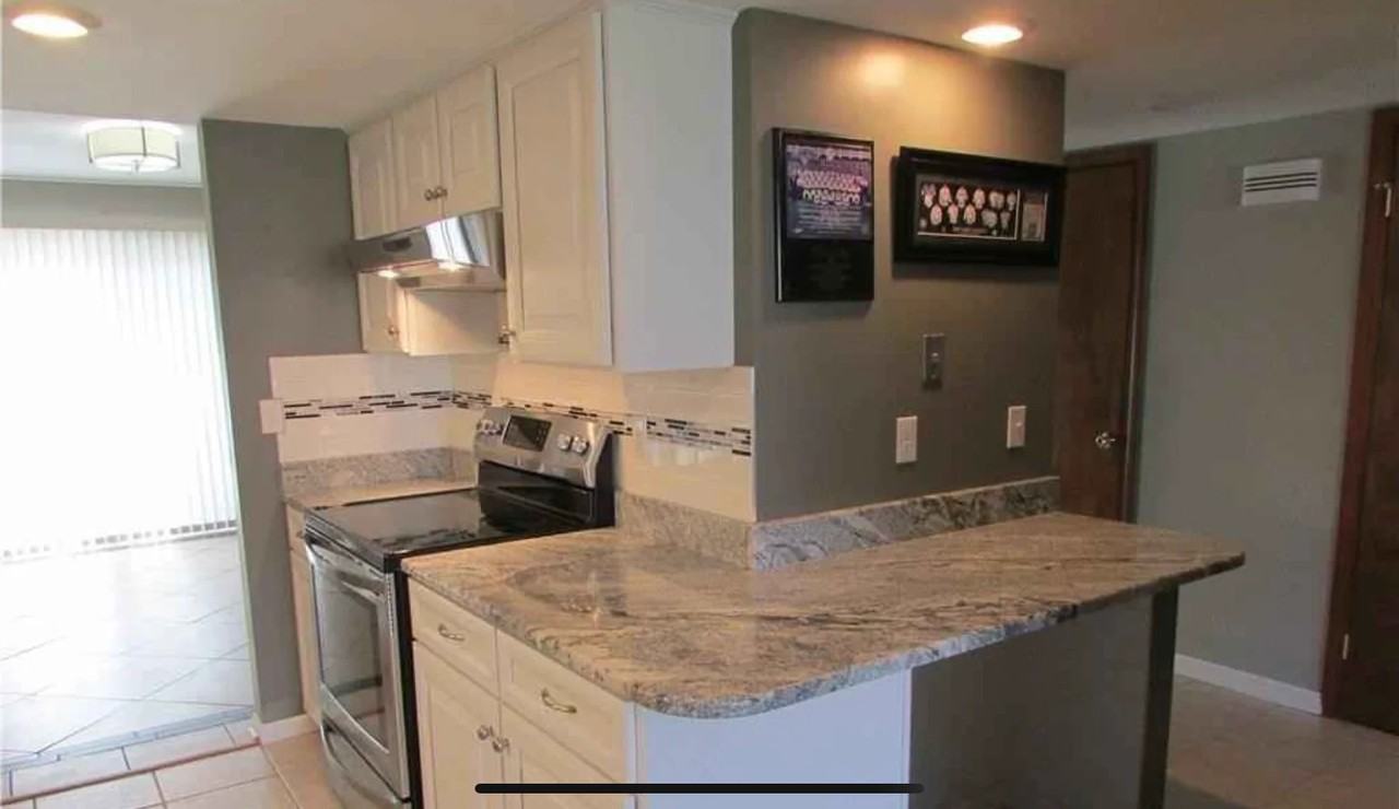 372 Summerhaven Dr N - Photo 7 of 19