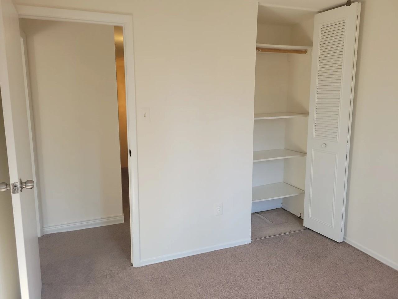 19360 Running Cedar Ct - Photo 7 of 8