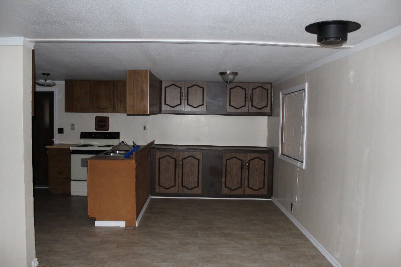 122 Front St - Photo 7 of 17