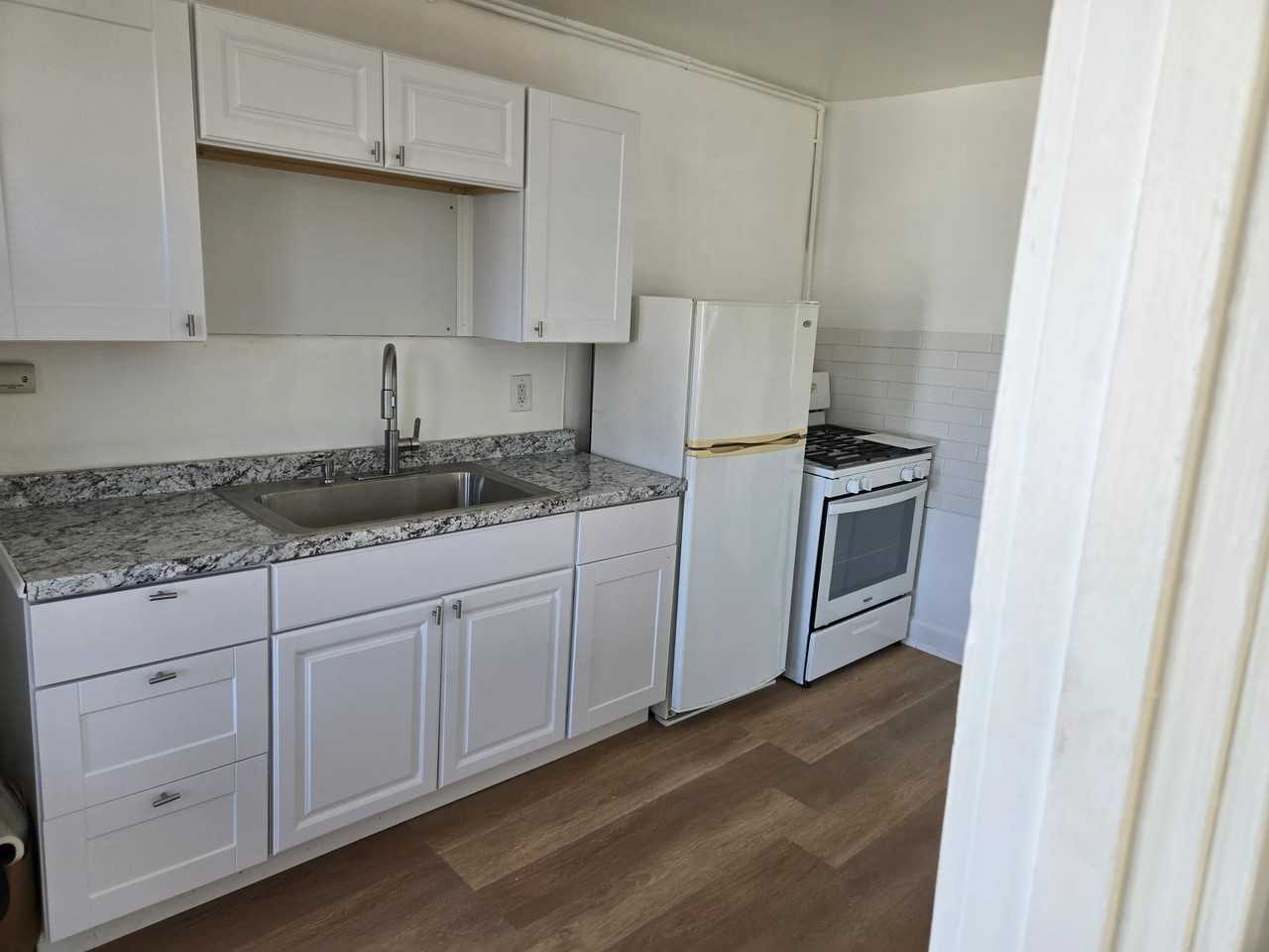 14 5th St #20C - Photo 2 of 8