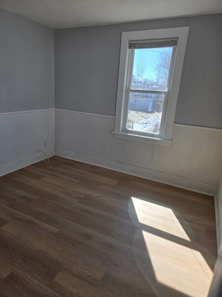 14 5th St #20C - Photo 7 of 8