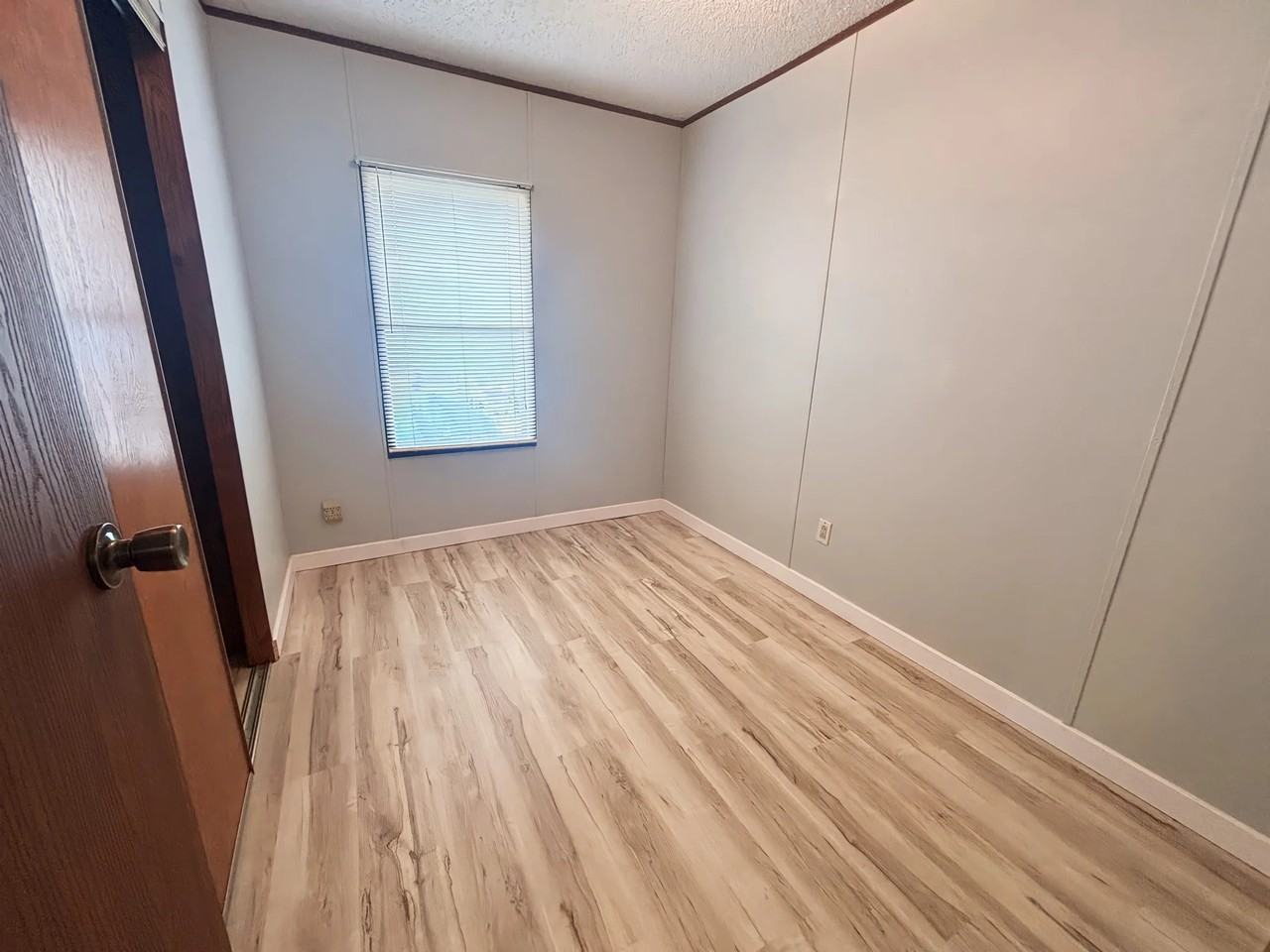 516 Timber Ridge Ln - Photo 4 of 8