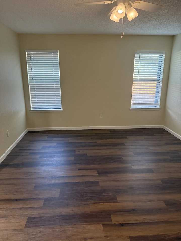 3604 Fort Hunt Dr - Photo 6 of 9