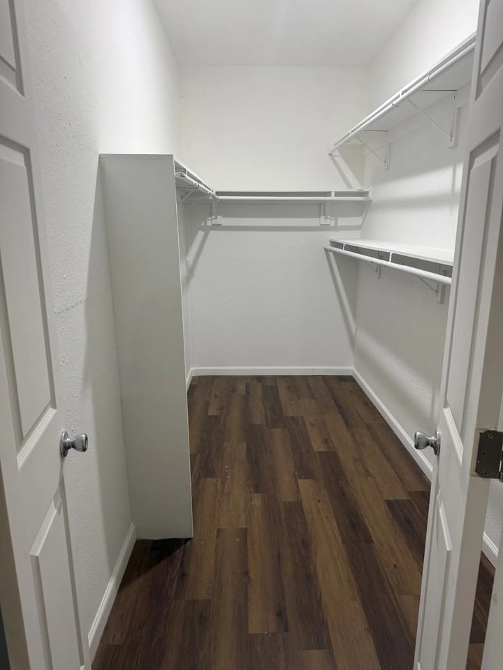 3604 Fort Hunt Dr - Photo 7 of 9