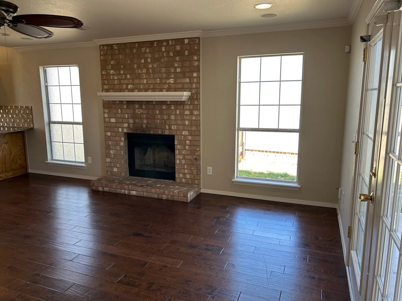 6301 S Bonham St - Photo 5 of 20