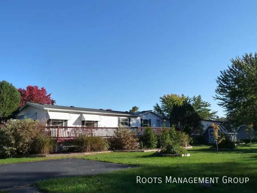 79 Park Estates Dr #79 - Photo 3 of 4