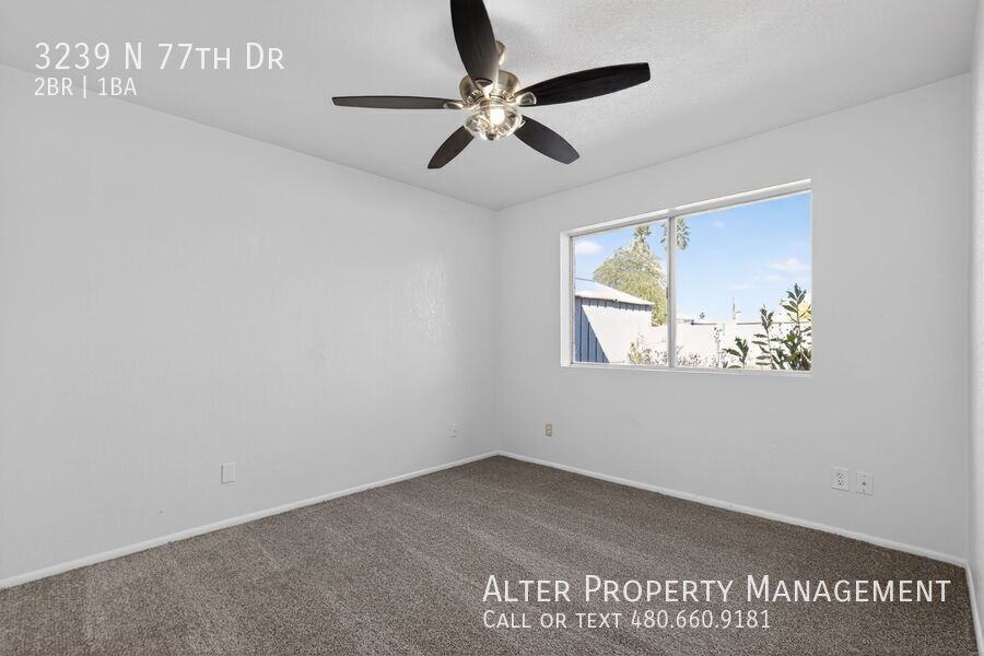 3239 N 77th Dr - Photo 6 of 15